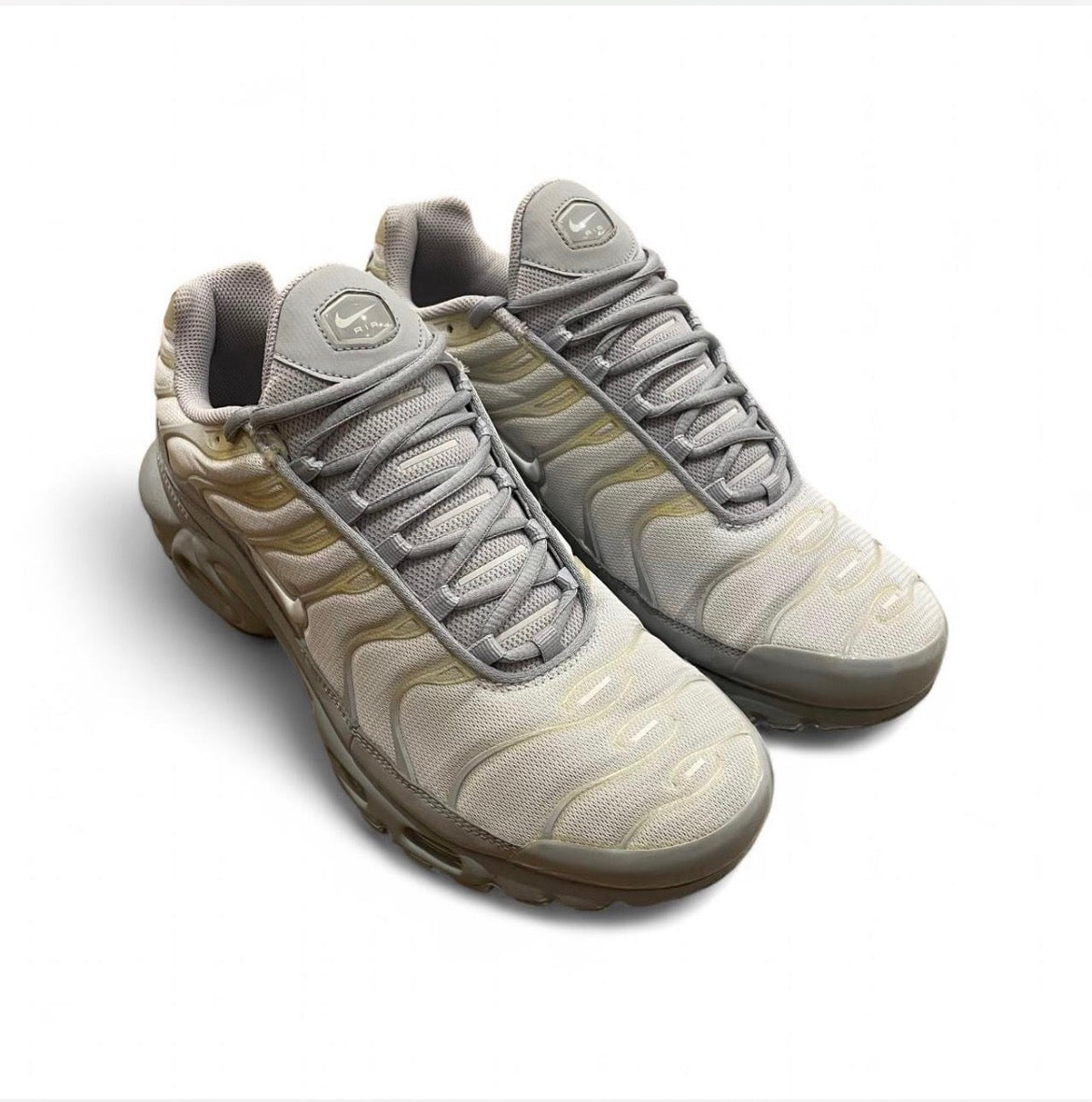 852630-029 Nike Air Max Plus TN ‘Wolf Grey’ (2018)