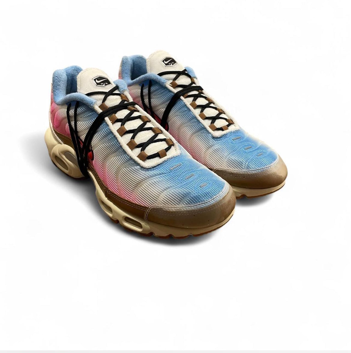 FD4202-107 Nike Air Max Plus TN ‘Longtaitou Festival’ (2023)