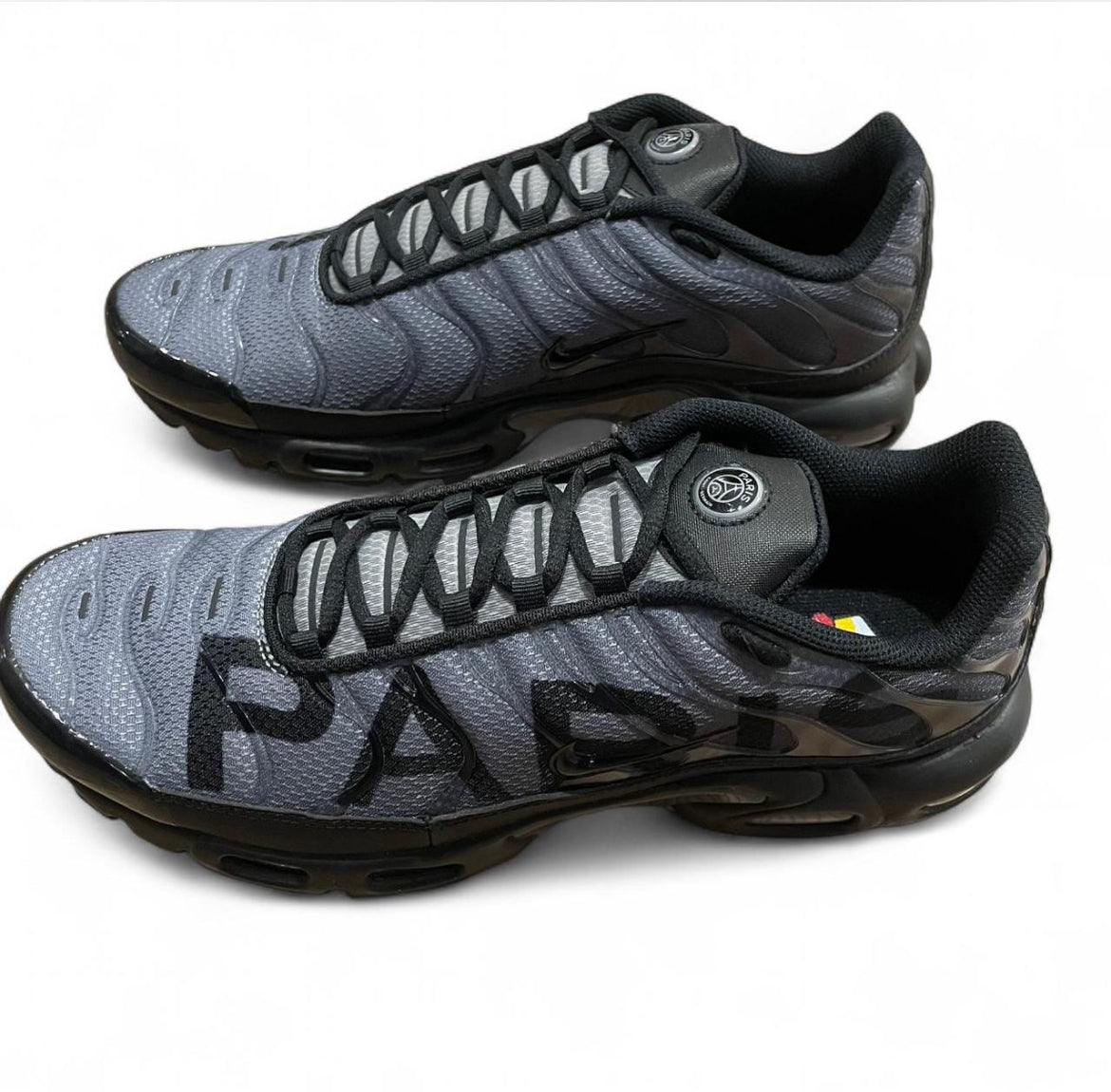 IB2253-001 Nike Air Max Plus TN PRM ‘PSG Paris Saint-Germaine Black Particle Grey’ (2025)