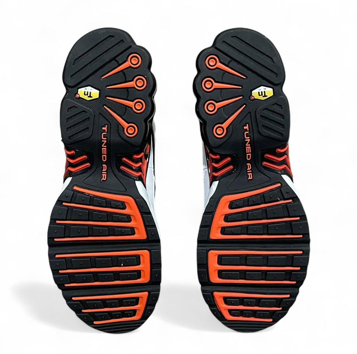 CK6715-101 Nike Air Max Plus TN3 ‘White Black Team Orange’ (2023)