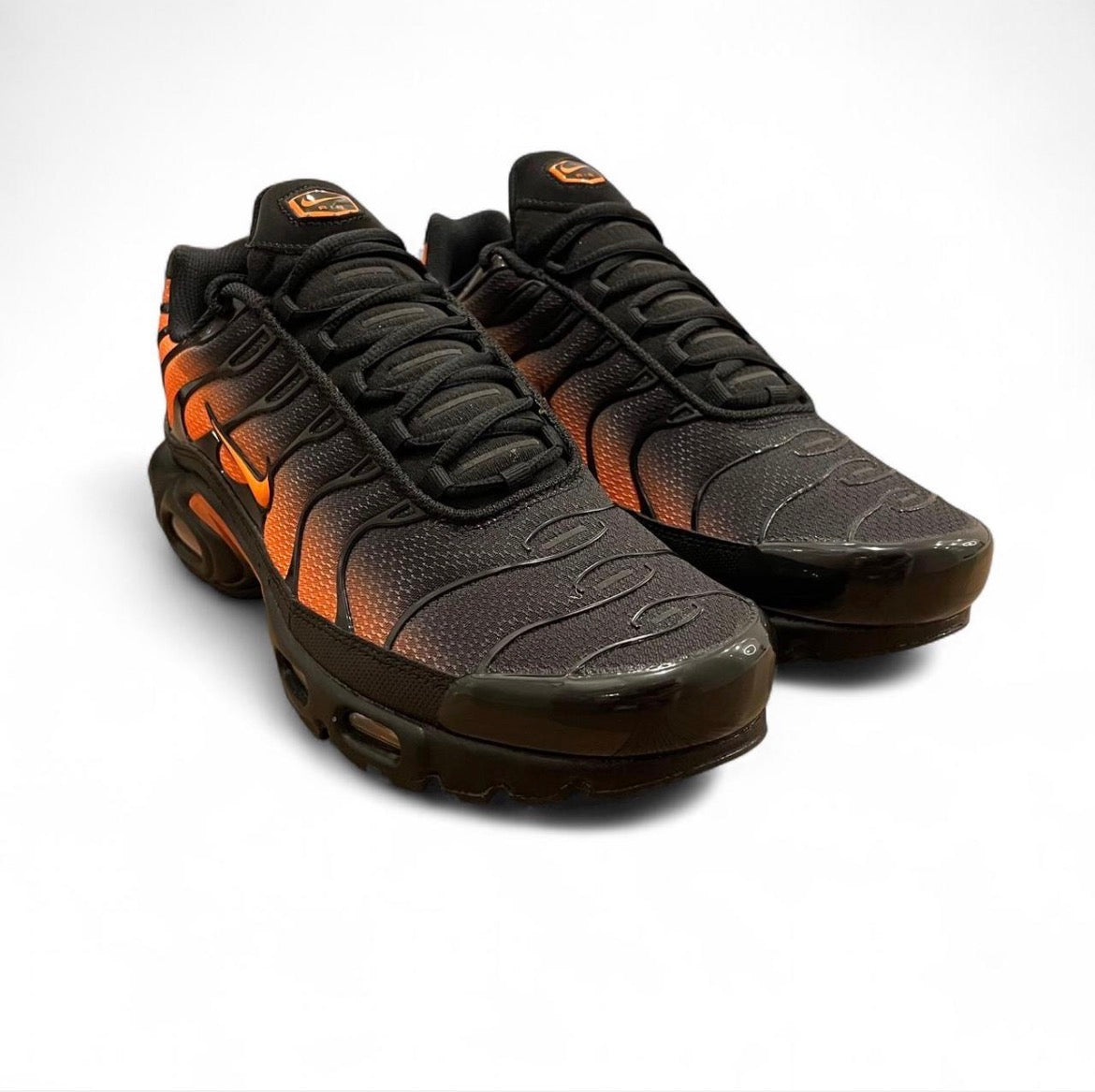DM0032-025 Nike Air Max Plus TN ‘Black Total Orange’ (2025)