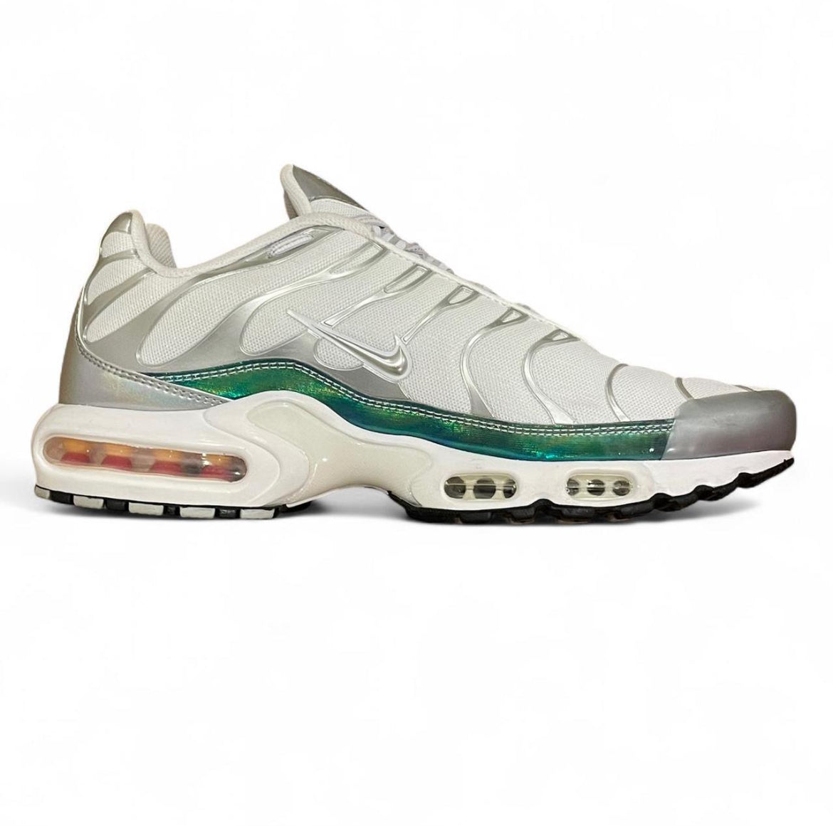 CW2646-100 Nike Air Max Plus Tn ‘Metallic Green’ (2020)