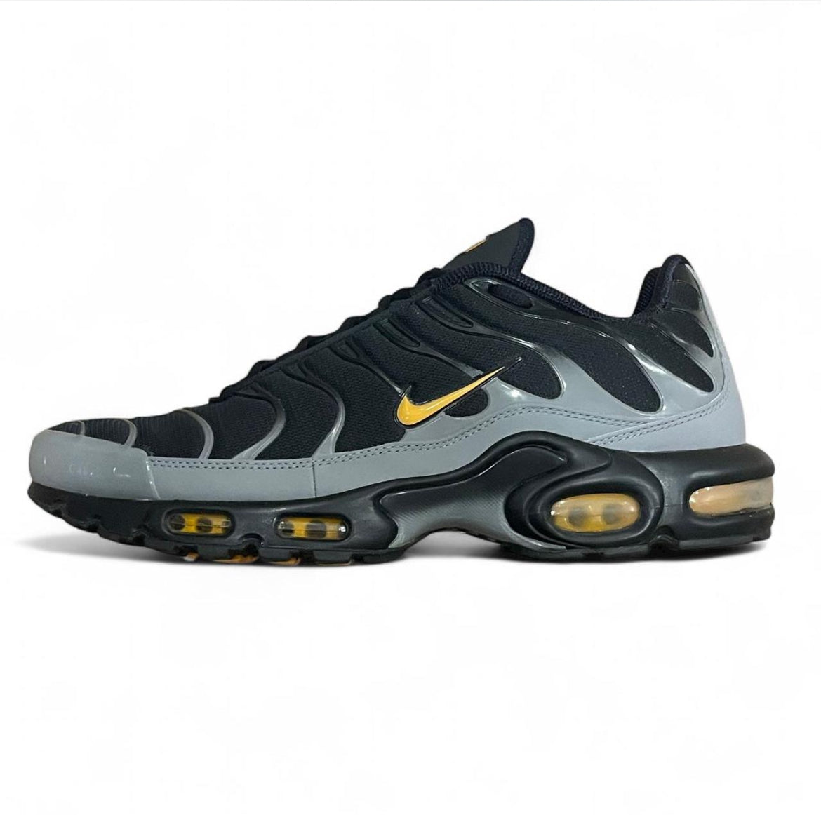 DC0956-001 Nike Air Max Plus TN ‘Batman’ (2021)