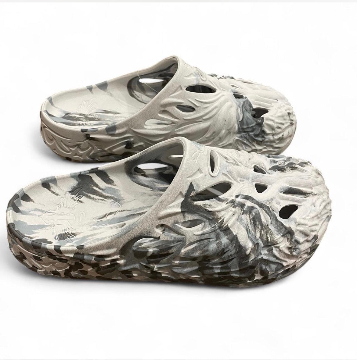 397665-12 Puma LaMelo Ball MB.04 Slide ‘Grey Marble’ (2025)