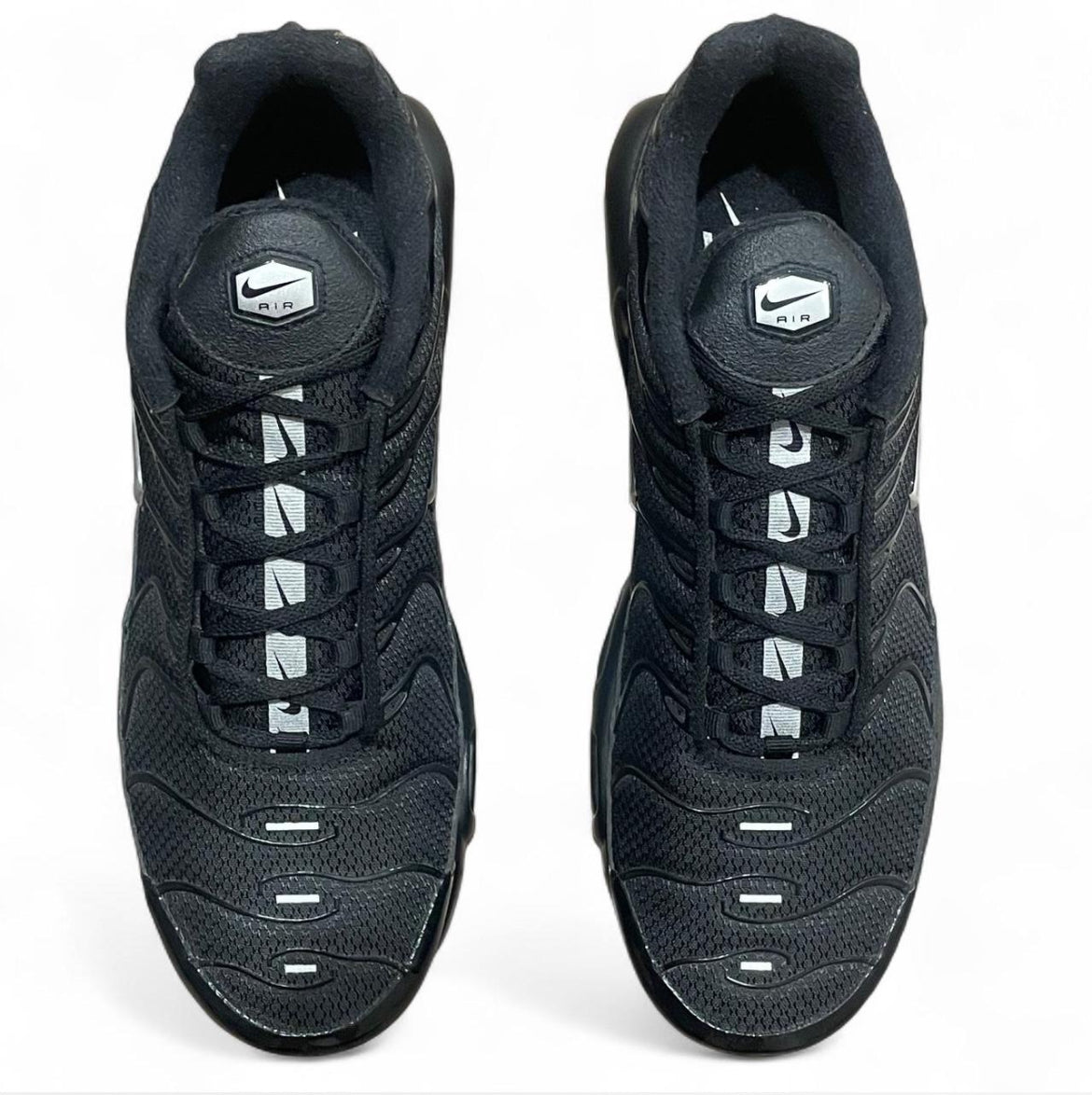 DX8971-001 Nike Air Max Plus TN ‘Mini Swoosh Black Silver’ (2022)