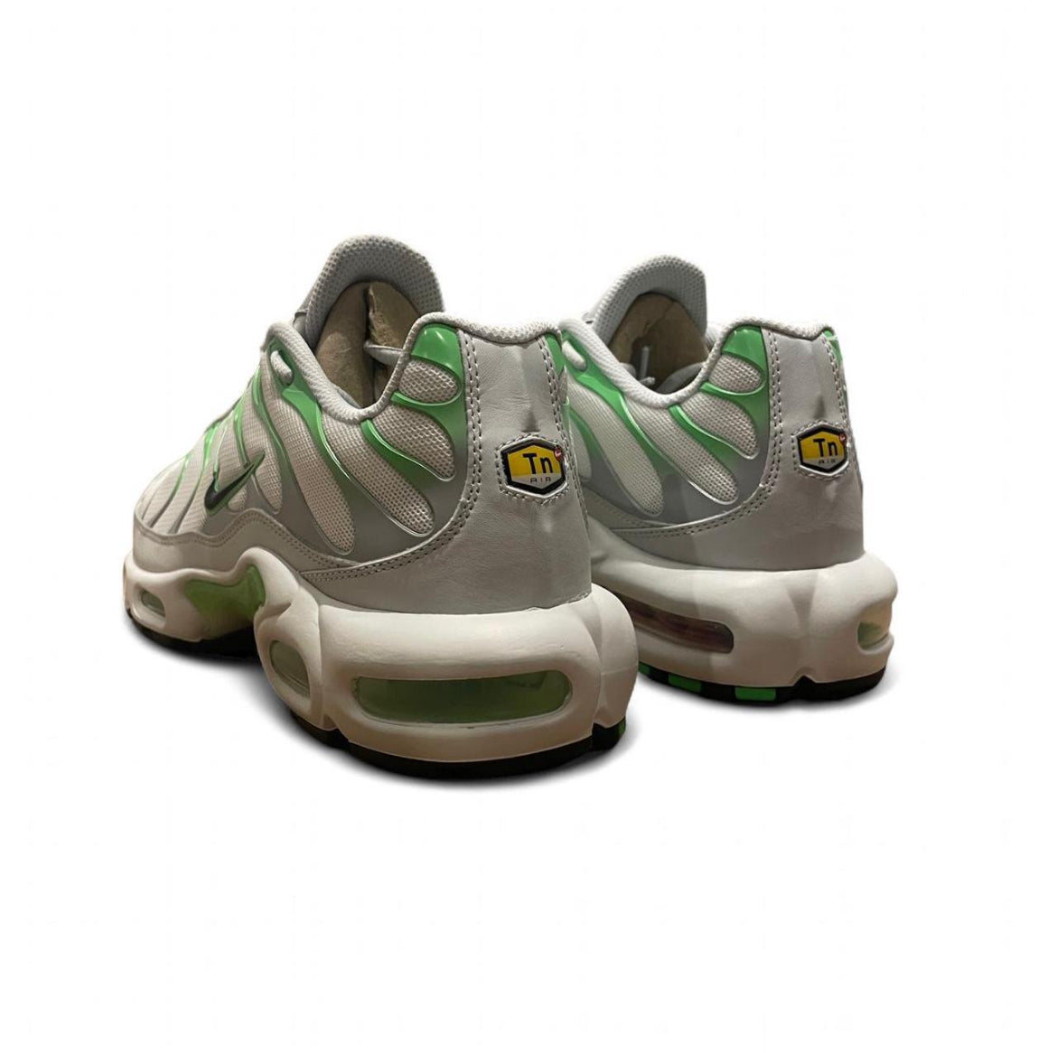 DZ3671-001 Nike Air Max Plus TN (Womens)’ Green Strike’ (2025)