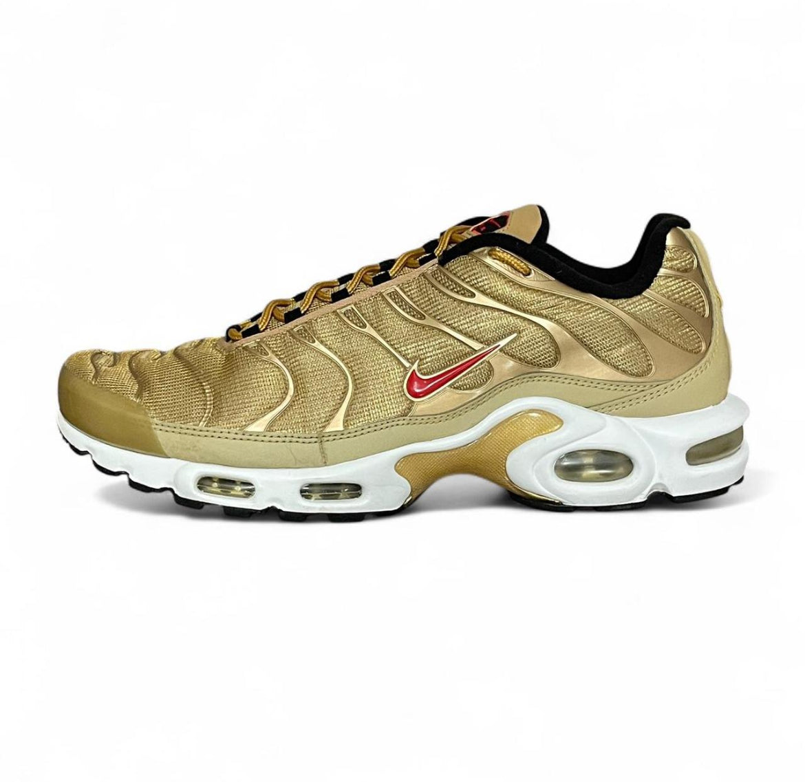 930827-700 Nike Air Max Plus TN ‘Metallic Gold’ (2017)