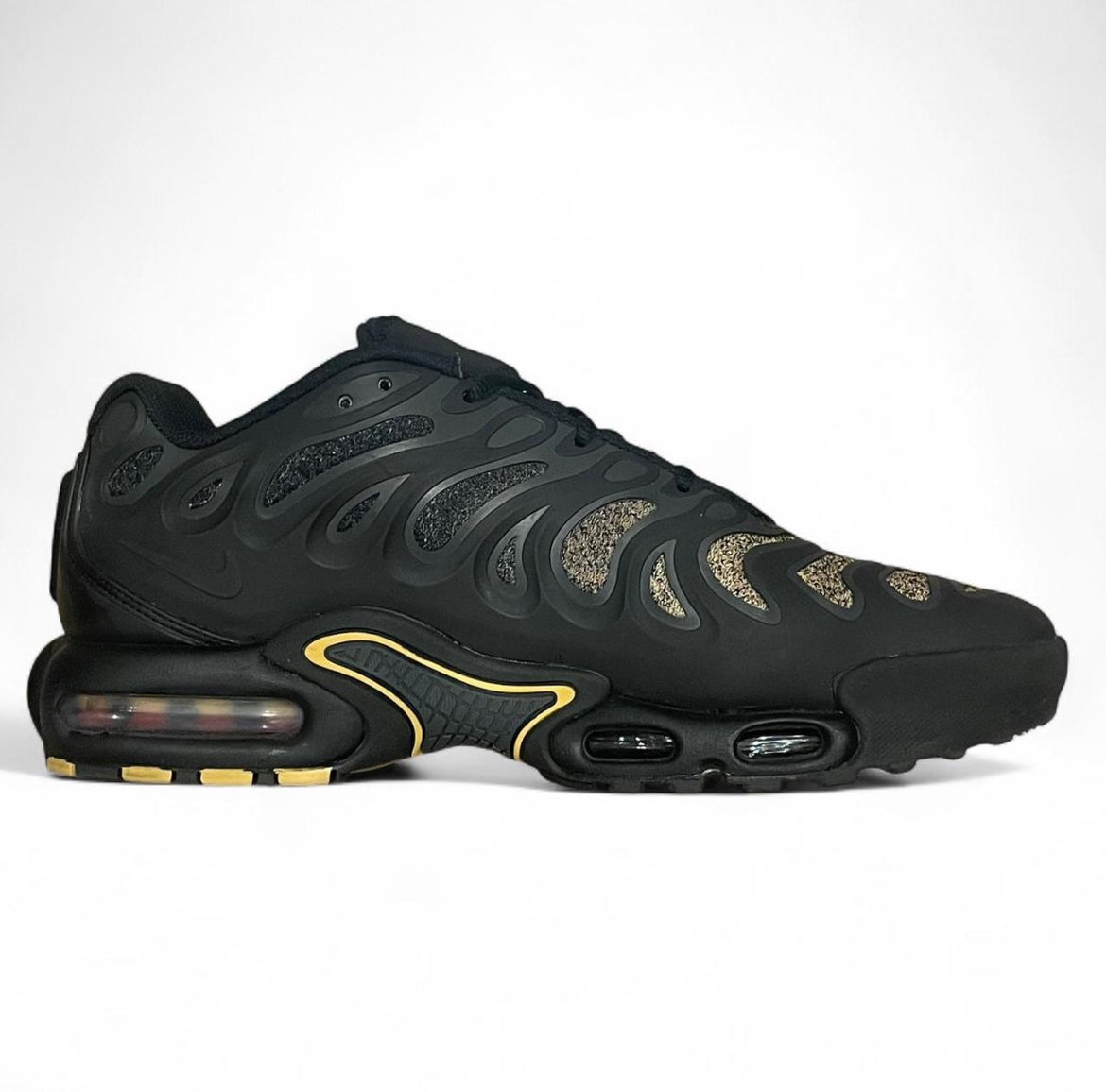 FZ4748-001 Nike Air Max Plus TN Drift ‘PSG Paris Saint-Germain’ (2024)