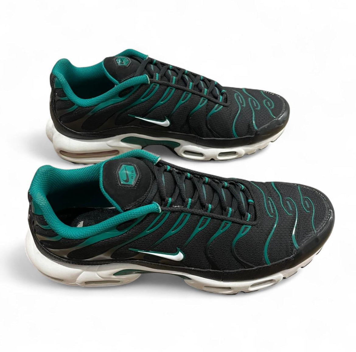 DM0032-009 Nike Air Max Plus TN
‘Black Malachite’ (2023)
