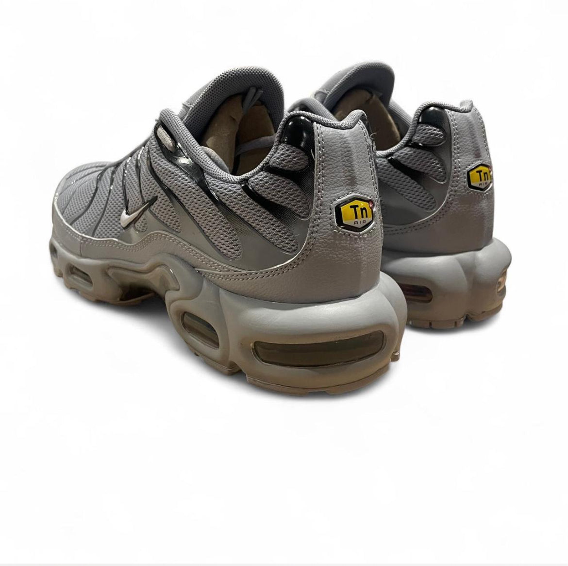 852630-021 Nike Air Max Plus TN ‘Wolf Grey’ (2024)