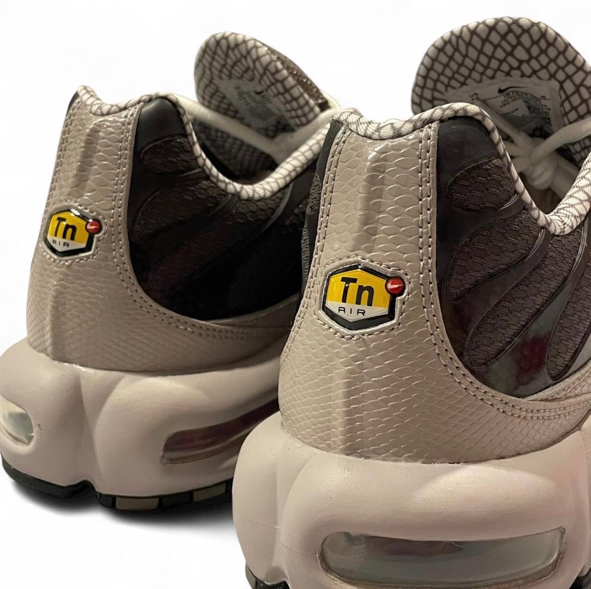 IB7679-200 Nike Air Max Plus TN ‘Year Of The Snake’ (2025)