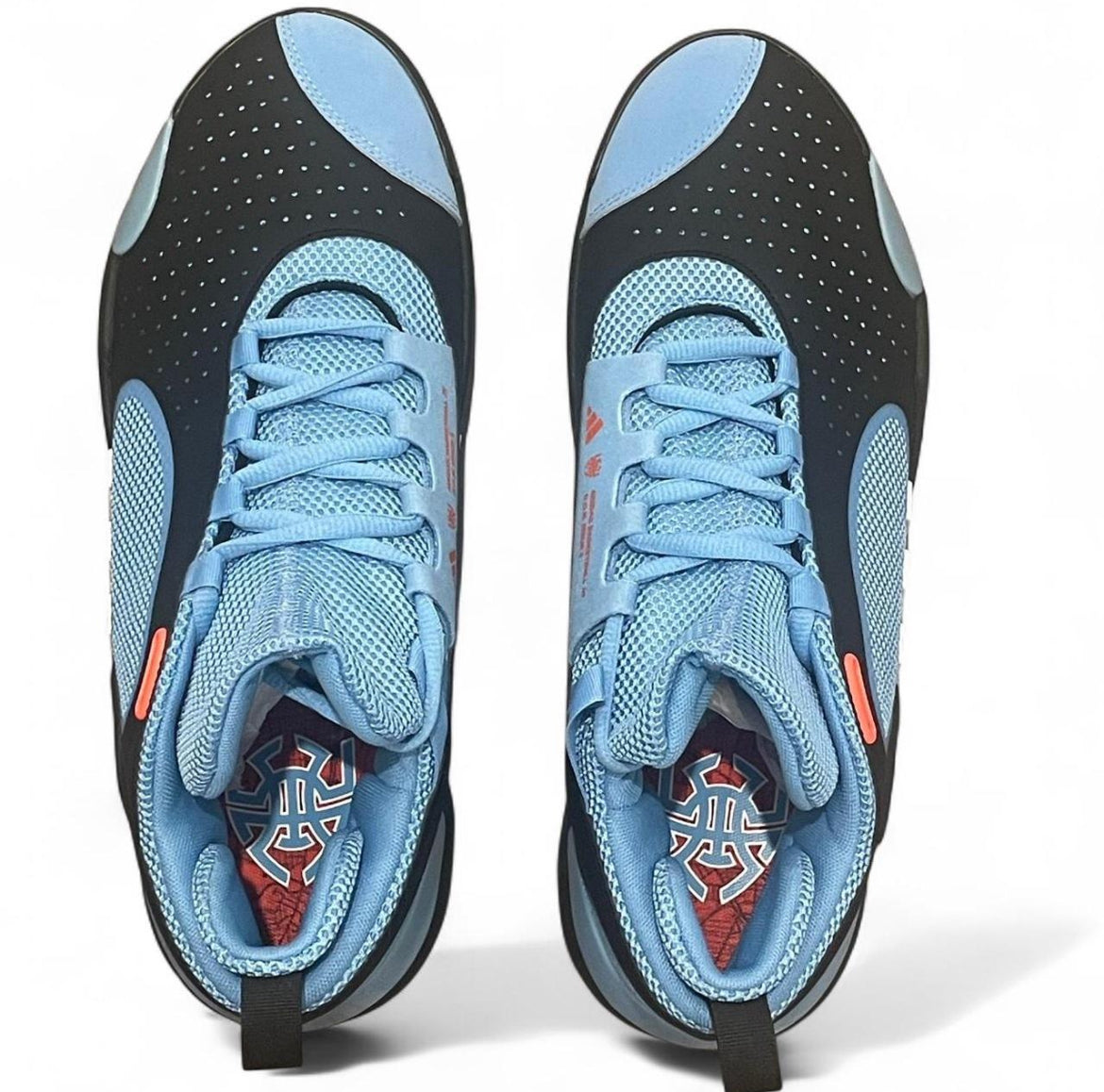 IE8328 Adidas D.O.N. Issue #5 ‘Core Black Cloud White Light Blue’ (2023)