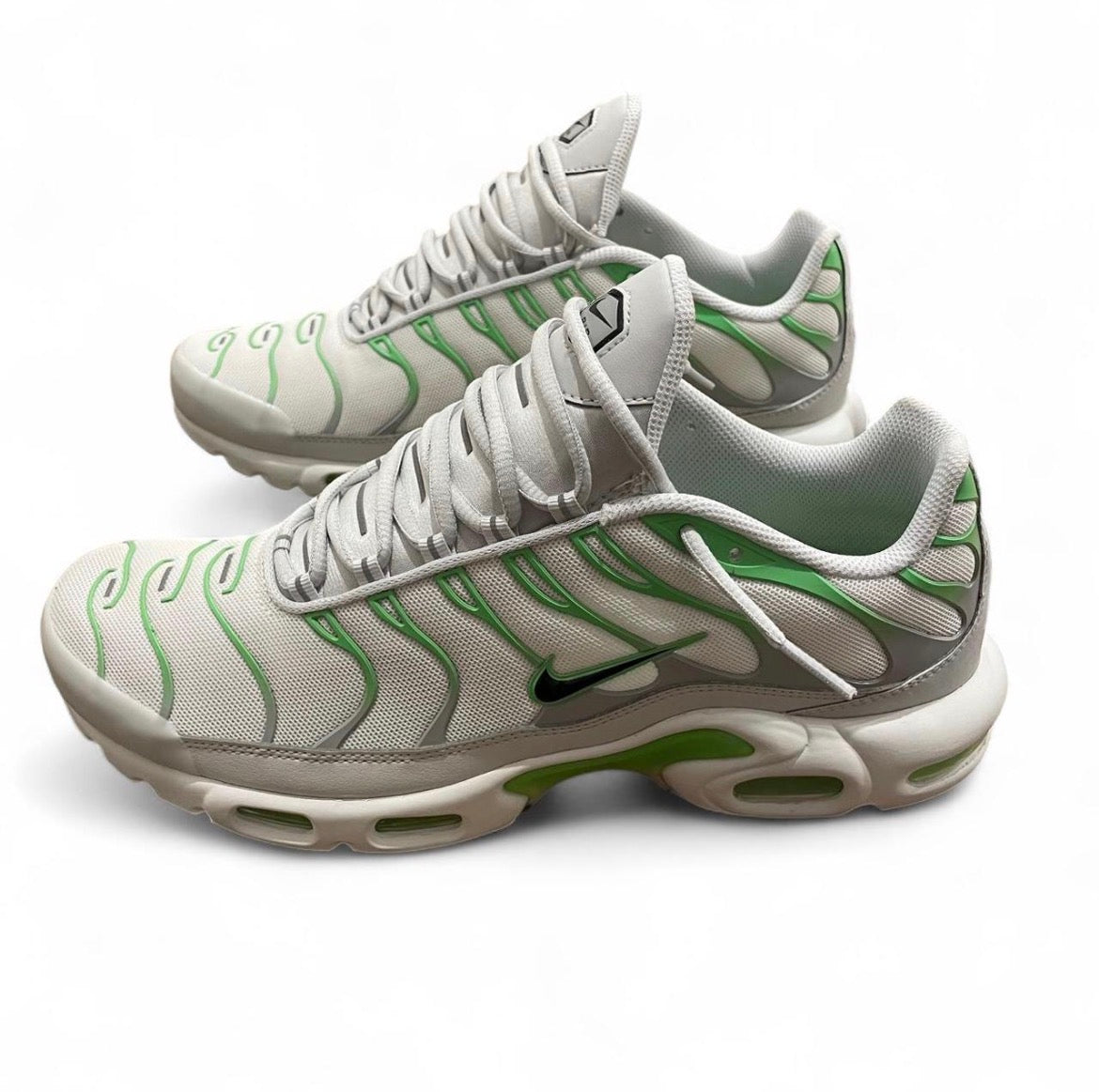 DZ3671-001 Nike Air Max Plus TN (Womens)’ Green Strike’ (2025)