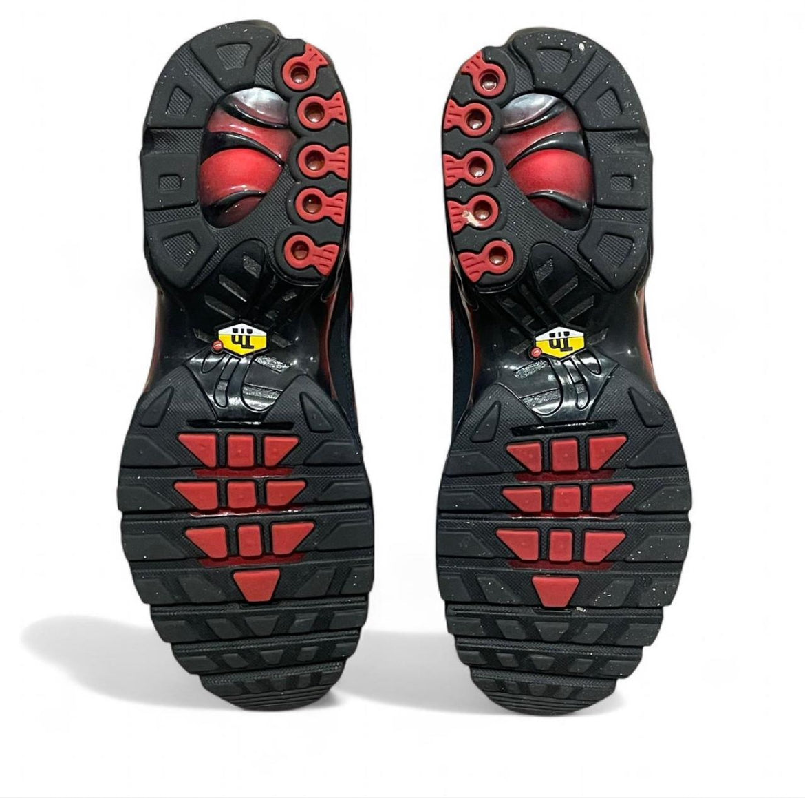 DZ4507-600 Nike Air Max Plus TN ‘Bred Reflective’ (2022)