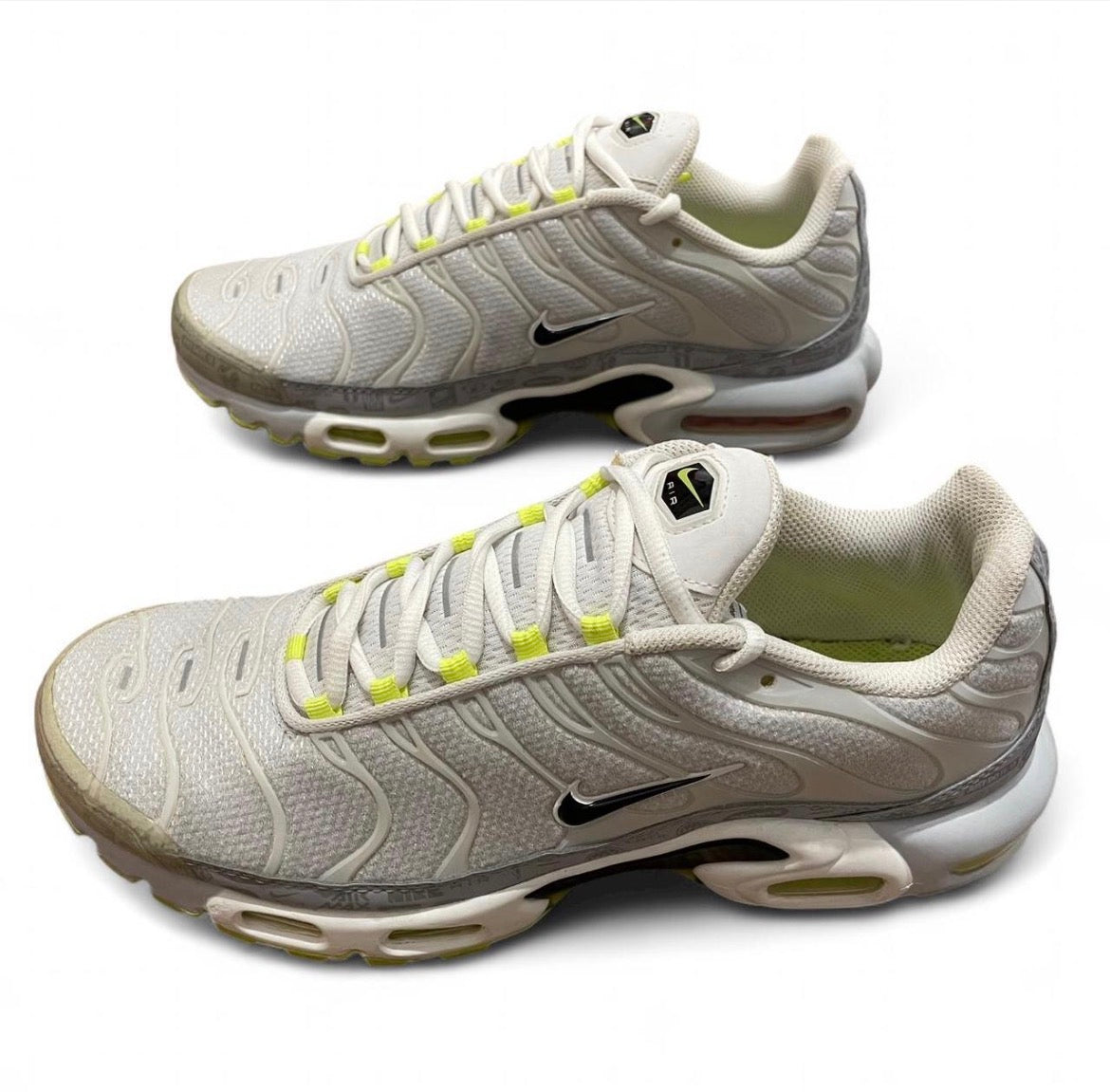 DB0682-002 Nike Air Max Plus TN ‘Reflective Logos’ (2022)