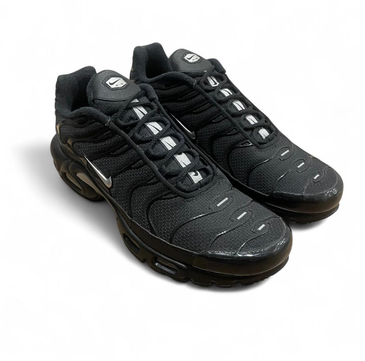 DX8971-001 Nike Air Max Plus TN ‘Mini Swoosh Black Silver’ (2022)