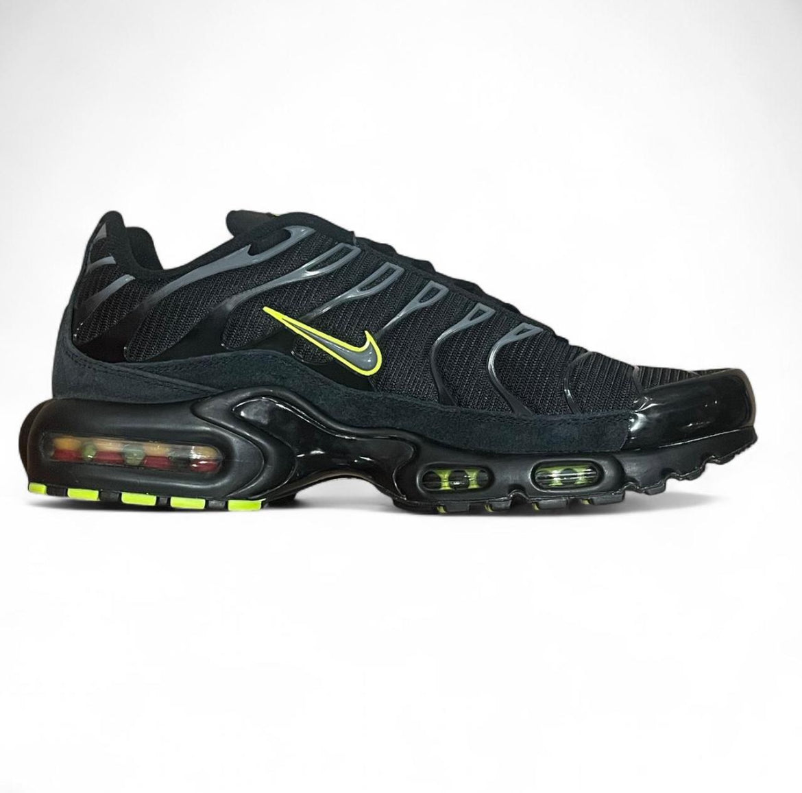 FQ2381-001 Nike Air Max Plus TN ‘Black Volt’ (2023)