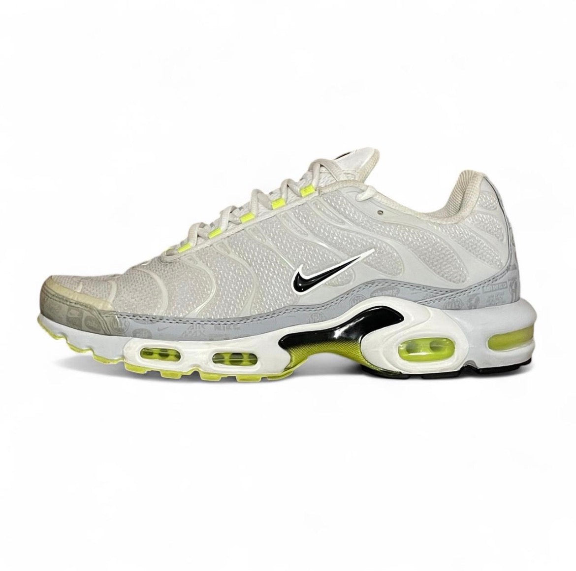 DB0682-002 Nike Air Max Plus TN ‘Reflective Logos’ (2022)