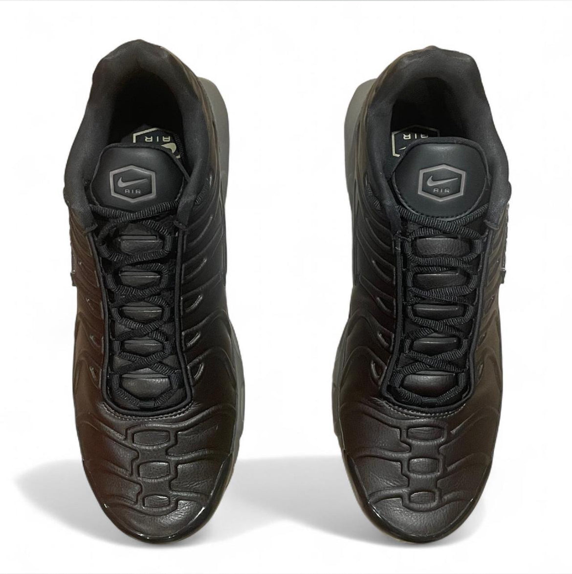 HJ4519-200 Nike Air Max Plus TN Premium ‘Paris’ (2024)