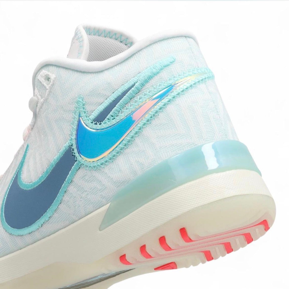 HF0712-101 Nike LeBron NXXT Genisus ‘White Aurora Green Siren Red Aegean Storm’ (2025)