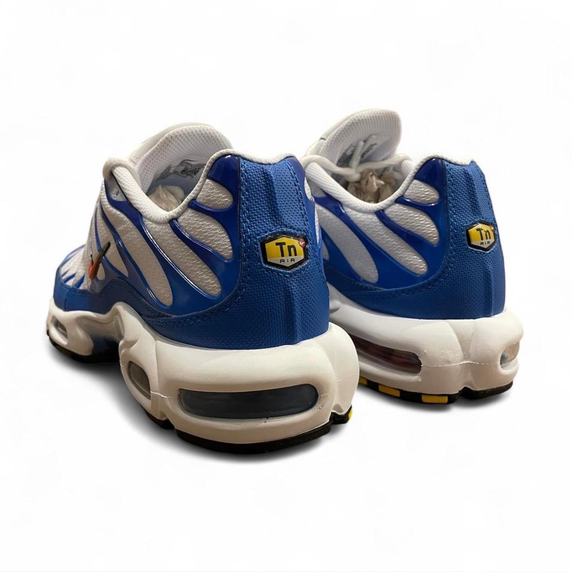 DM0032-107 Nike Air Max Plus TN ‘Knicks White Signal Blue’ (2026)